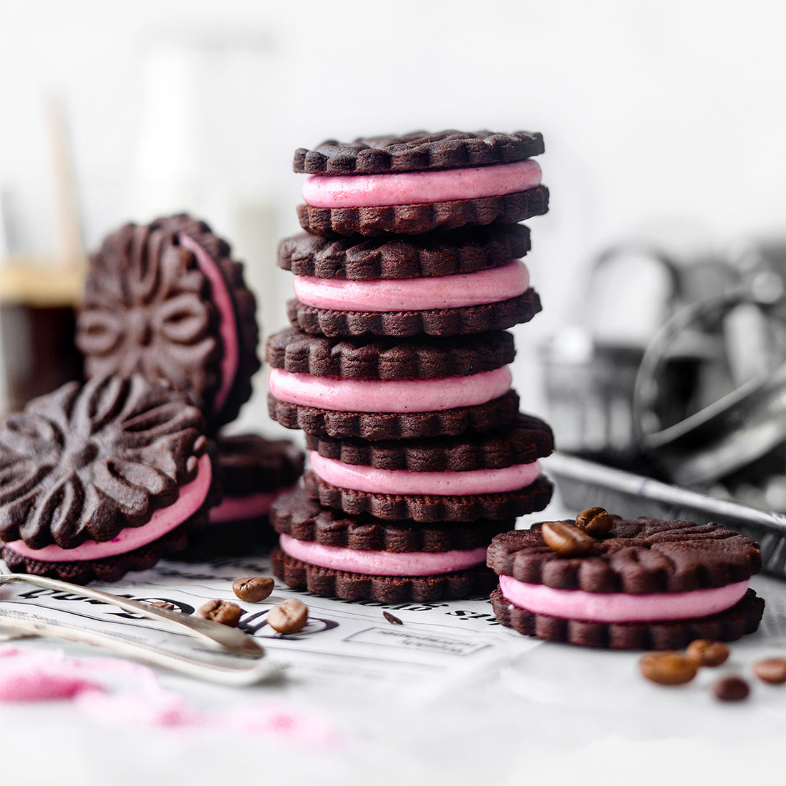 Suncore Foods Pink Pitaya Vanilla Cream Chocolate Espresso Shortbread Cookies