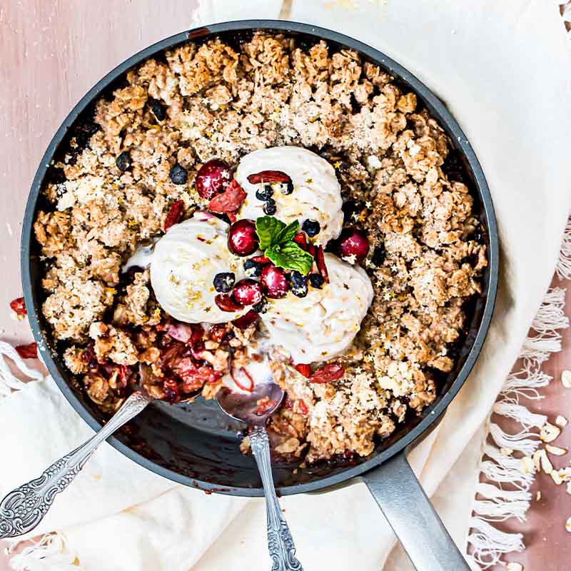 Suncore Foods Warm Cranberry Apple Goji Granola Crisp