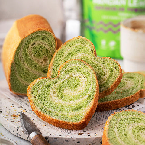 Emerald Pandan Heart Bread