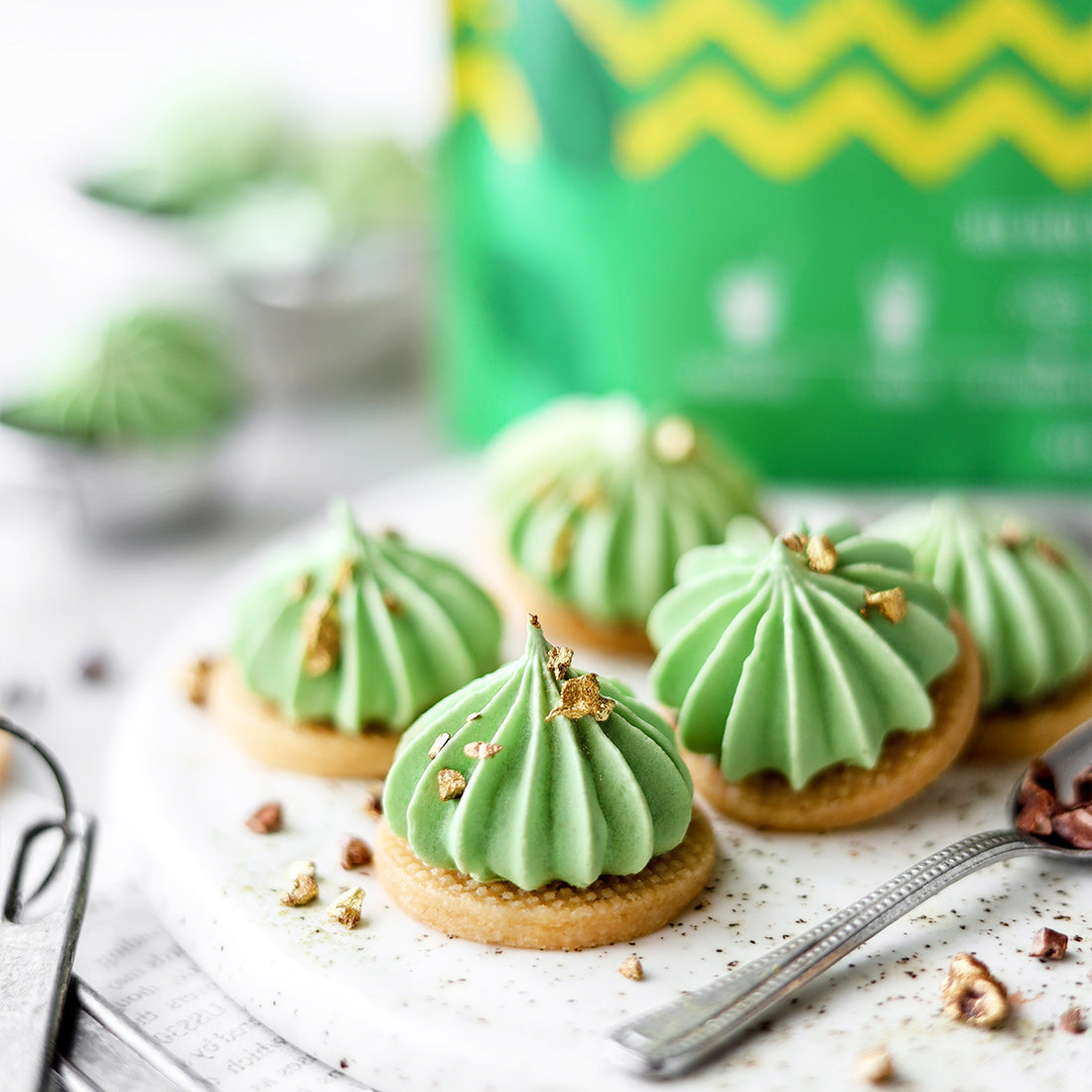 Suncore Foods® Premium Midori Jade Matcha Supercolor Powder Peppermint Cacao Nibs Meringue Cookies