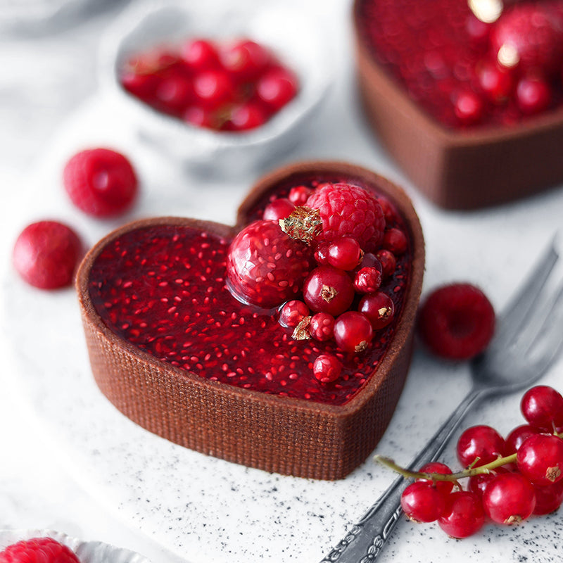 Suncore Foods Red Beet Raspberry Chia Seeds Chocolate Heart Tart
